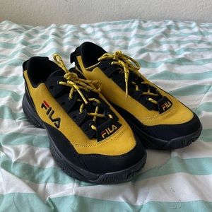 Like new fills chunky shoes